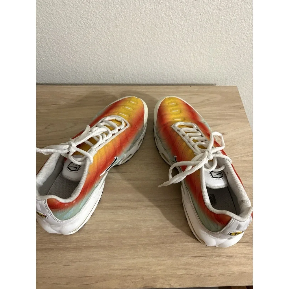 Nike Air Max Plus TN HF5180-100 Unisex Kids 7Y Orange Yellow Gradient Sneakers